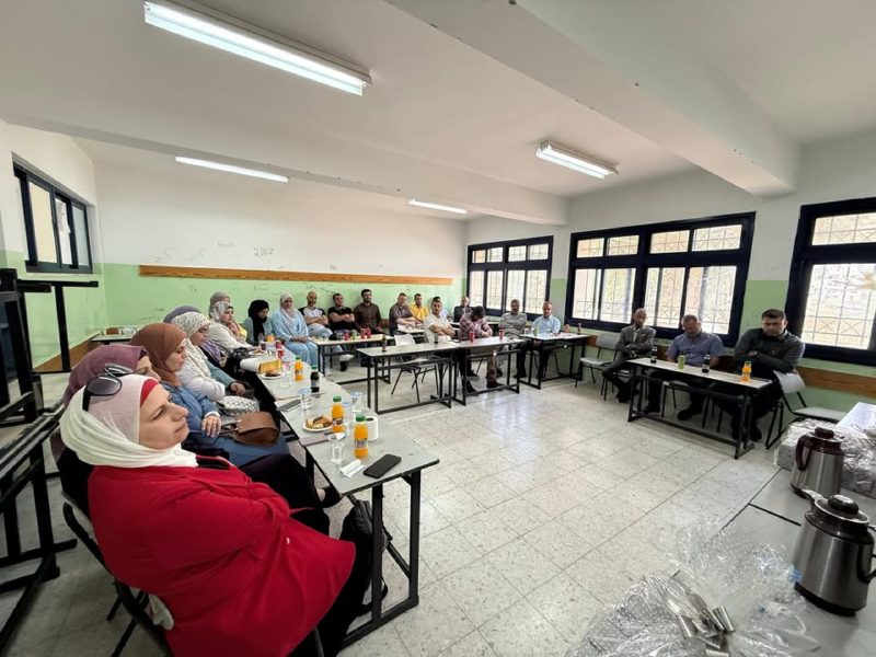 بلدية كوبر ومؤسسات وفعاليات بلدة كوبر تشكر الأستاذ خضر عرار وتكرمه لوصوله سن التقاعد بعد 29 عام من العطاء في… – صورة 11