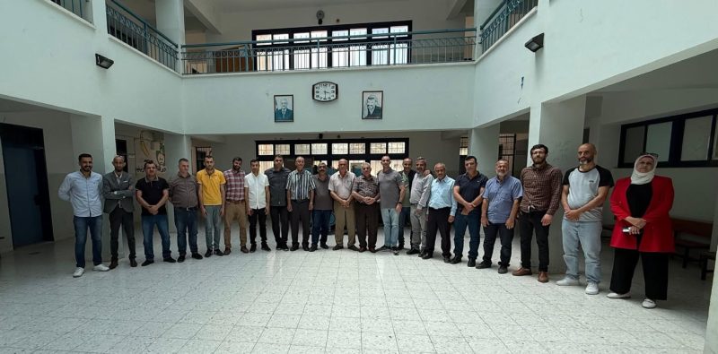 بلدية كوبر ومؤسسات وفعاليات بلدة كوبر تشكر الأستاذ خضر عرار وتكرمه لوصوله سن التقاعد بعد 29 عام من العطاء في… – صورة 13