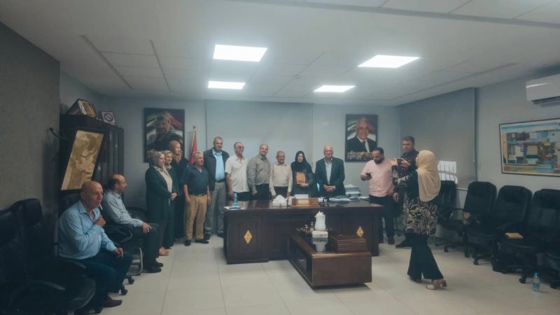 بلدية كوبر تكرم المعلمين المتقاعدين – صورة 2